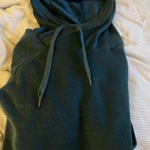 Super soft inside Marmot hoodie, is brand new without tags. Is very warm
